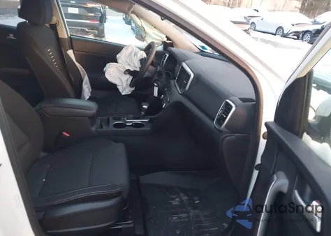 2020 Kia Sportage Lx z USA, uszkodzony, nr VIN KNDPMCAC1L7838675